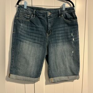 Chico’s Denim Girlfriend Shorts Size 2.5 (16/18) Rolled Hem Distressed Blue Jean